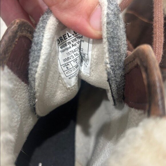 Sorel Harlow lace up boots Brown and Gray Winter Boots sheepskin trim size 9 - Picture 7 of 8